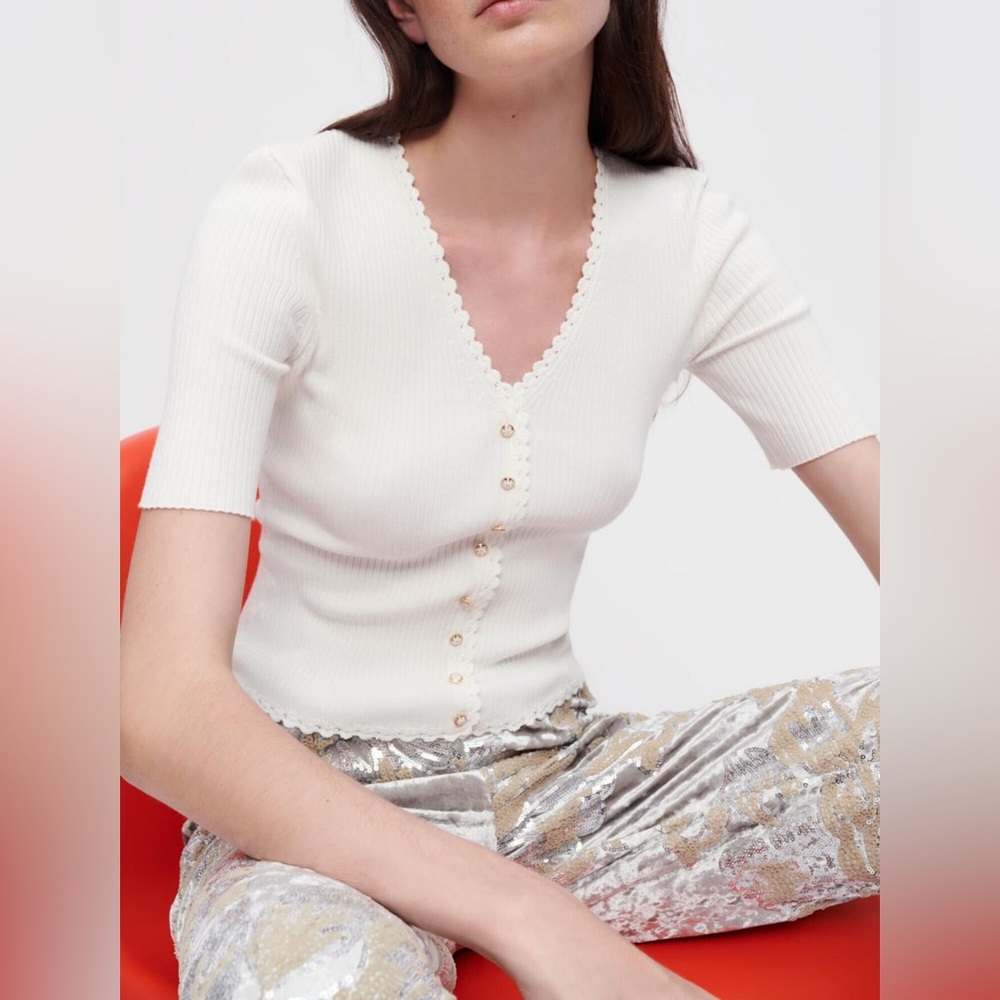 Maje knit pullover Rick rack finishing White Ribbed Button Up Top size small